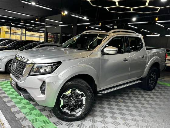 NISSAN FRONTIER 2.3 16V TURBO DIESEL XE CD 4X4 AUTOMÁTICO NISSAN FRONTIER 2.3 16V TURBO DIESEL XE CD 4X4 AUTOMÁTICO